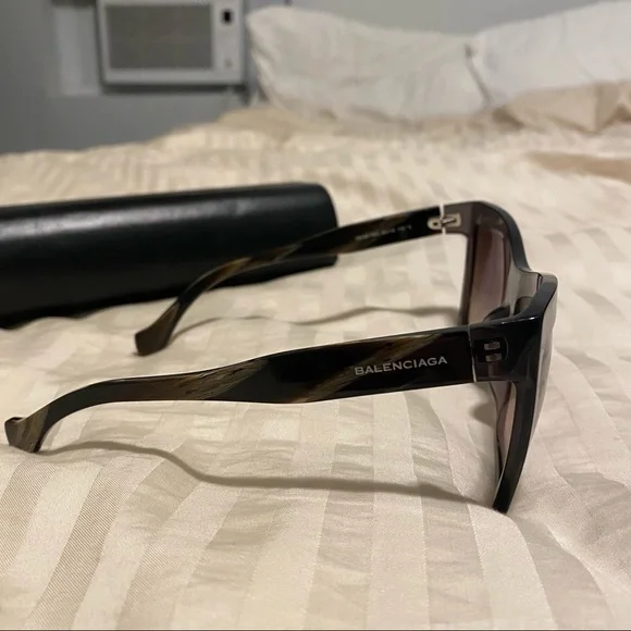 Balenciaga gradient sunglasses - Picture 3 of 6